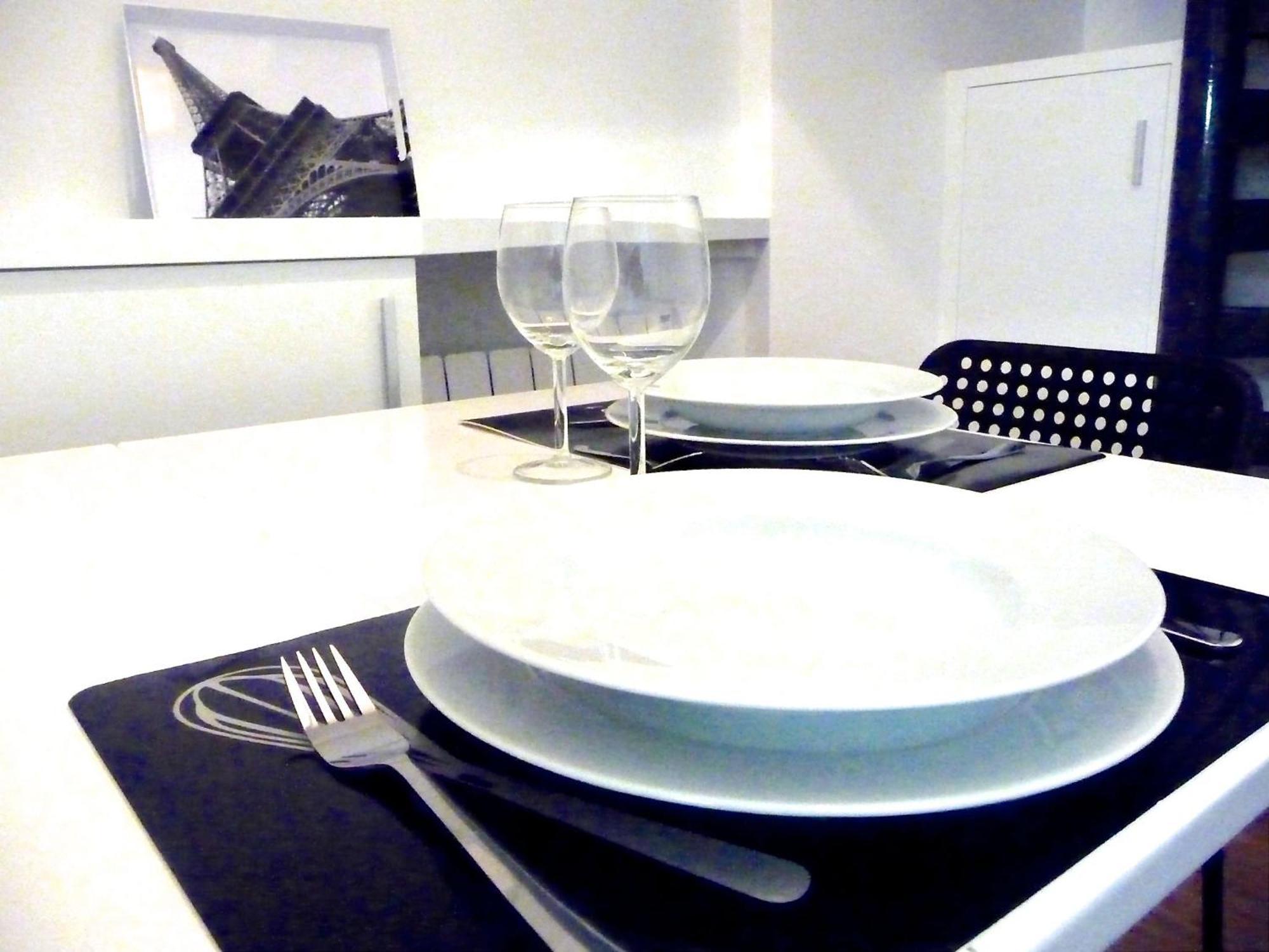 شقة Charming Duplex In Montmartre باريس المظهر الخارجي الصورة